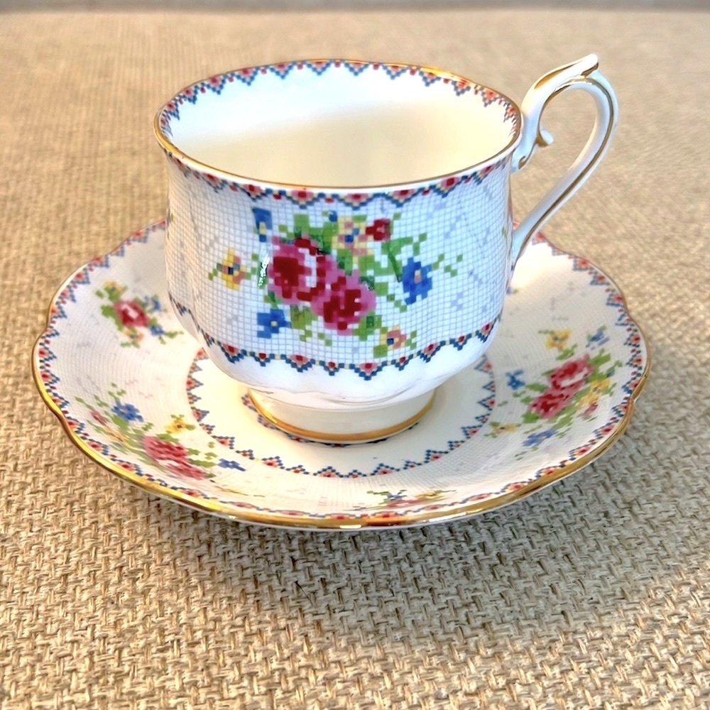 Royal Albert England Bone China Tea Cup Petit Point Cross Stitch
